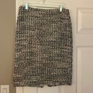 Fringe hem pencil skirt